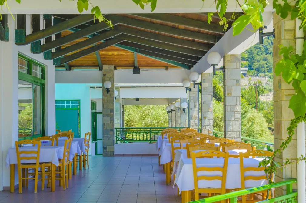 Dionysos hotel restoran